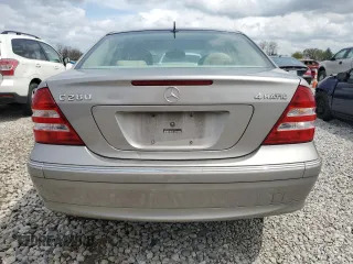 2006 Mercedes-Benz C 280 Luxury with VIN WDBRF92HX6F772006, listed as a Copart auction lot 52244315 with 153,288 mi miles and Clean Title. Bid and sale history available at DreamBid. Image 6.