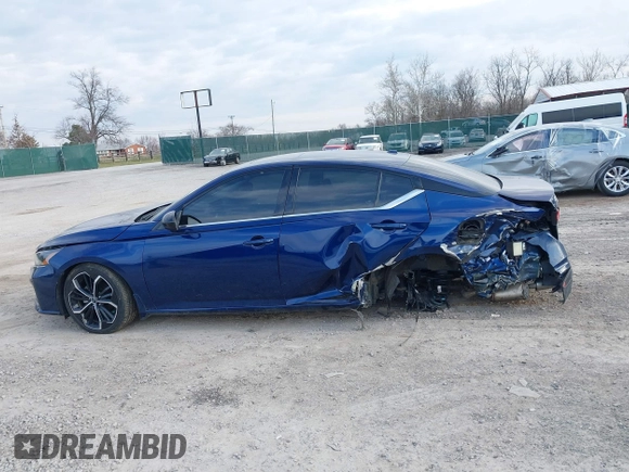 2024 Nissan Altima SR z VIN 1N4BL4CVXRN315652, wystawiony jako IAAI lot #41790778 z przebiegiem 32 686 mil mil oraz . Historia ofert i sprzedaży dostępna na DreamBid. Obrazek 15.