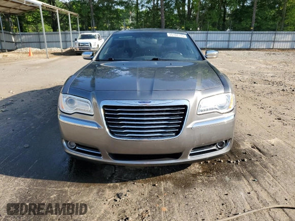 2012 Chrysler 300 Limited z VIN 2C3CCACG5CH278111, wystawiony jako Copart lot #55102175 z przebiegiem 176 184 mil mil oraz Szkody całkowita. Historia ofert i sprzedaży dostępna na DreamBid. Obrazek 5.