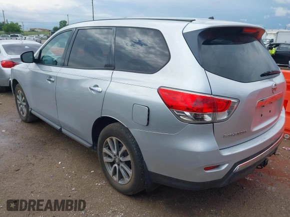 2014 Nissan Pathfinder SV with VIN 5N1AR2MM7EC630151, listed as a IAAI auction lot 42118516 with 165,431 mi miles. Bid and sale history available at carsss.com. Image 3.