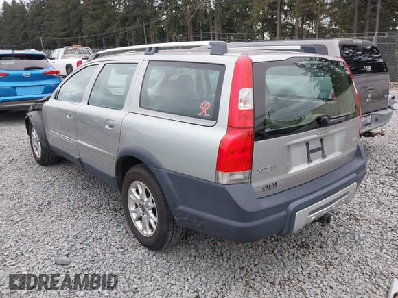2005 Volvo XC70 with VIN YV1SZ592151195652, listed as a IAAI auction lot 42125275 with 183,928 mi miles and . Bid and sale history available at DreamBid. Image 3.