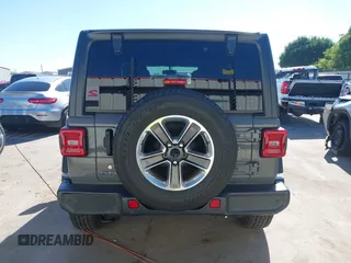 2018 Jeep Wrangler Unlimited Sport S с VIN 1C4HJXDGXJW280475, выставлен на аукционе IAAI как лот 42084746 с пробегом 93 228 миль миль и . История ставок и продаж доступна на DreamBid. Изображение 17.