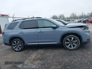 2024 Honda Pilot Elite with VIN 5FNYG1H89RB028392, listed as a IAAI auction lot 42031042 with 18,685 mi miles. Bid and sale history available at carsss.com. Image 13.