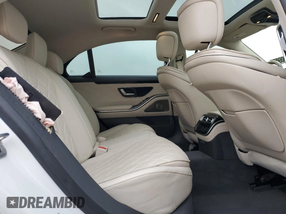 2024 Mercedes-Benz S 580 с VIN W1K6G7GB7RA274038, выставлен на аукционе Copart как лот 42456595 с пробегом 5 810 миль миль и Списание • Salvage title. История ставок и продаж доступна на DreamBid. Изображение 10.