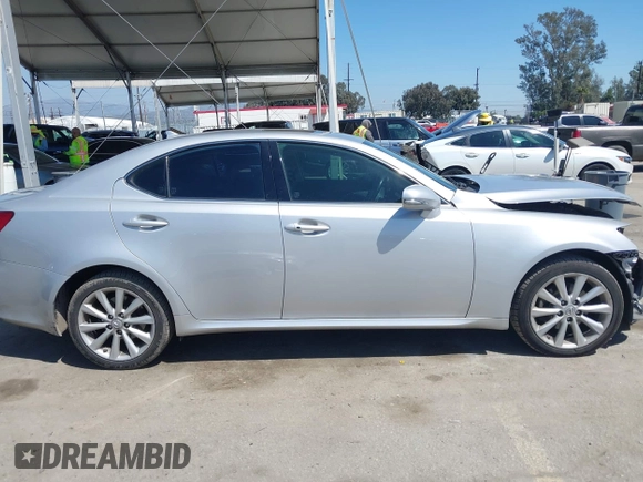 2010 Lexus IS with VIN JTHCF5C27A5039662, listed as a IAAI auction lot 41988254 with 139,939 mi miles and . Bid and sale history available at carsss.com. Image 14.