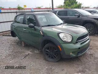 2015 MINI Countryman S с VIN WMWZC3C54FWT03986, выставлен на аукционе IAAI как лот 42613331 с пробегом 166 604 миль миль и . История ставок и продаж доступна на DreamBid. Изображение 1.