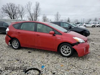 2014 Toyota Prius Two with VIN JTDZN3EU0EJ004704, listed as a Copart auction lot 51520455 with Not Provided miles and Clean Title. Bid and sale history available at DreamBid. Image 4.