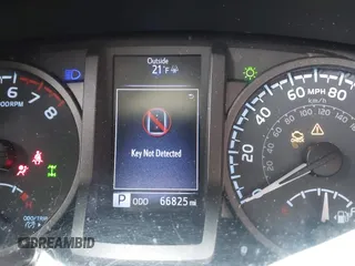 2019 Toyota Tacoma SR z VIN 3TMCZ5AN8KM211246, wystawiony jako IAAI lot #41574346 z przebiegiem 66 825 mil mil oraz . Historia ofert i sprzedaży dostępna na DreamBid. Obrazek 16.