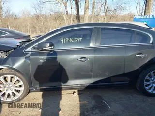 2013 Buick LaCrosse Leather z VIN 1G4GC5E33DF193863, wystawiony jako IAAI lot #41846295 z przebiegiem 206 425 mil mil oraz . Historia ofert i sprzedaży dostępna na DreamBid. Obrazek 14.