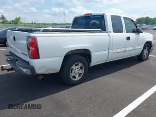 2004 Chevrolet Silverado 1500 LS with VIN 1GCEC19V74Z102933, listed as a IAAI auction lot 42133868 with 301,558 mi miles and . Bid and sale history available at DreamBid. Image 4.