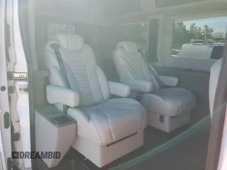 2017 Ford Transit z VIN 1FTYR2CG6HKA69191, wystawiony jako Copart lot #89069345 z przebiegiem 30 038 mil mil oraz Szkoda całkowita • Salvage title. Historia ofert i sprzedaży dostępna na DreamBid. Obrazek 10.