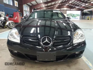 2005 Mercedes-Benz SLK-Class with VIN WDBWK56FX5F049285, listed as a Copart auction lot 73306494 with 94,785 mi miles and Salvage Title. Bid and sale history available at carsss.com. Image 5.