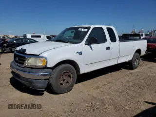 2000 Ford F-150 XL with VIN 1FTRX17L5YKA37022, listed as a Copart auction lot 44067325 with 0 mi miles and Clean Title. Bid and sale history available at carsss.com. Image 1.