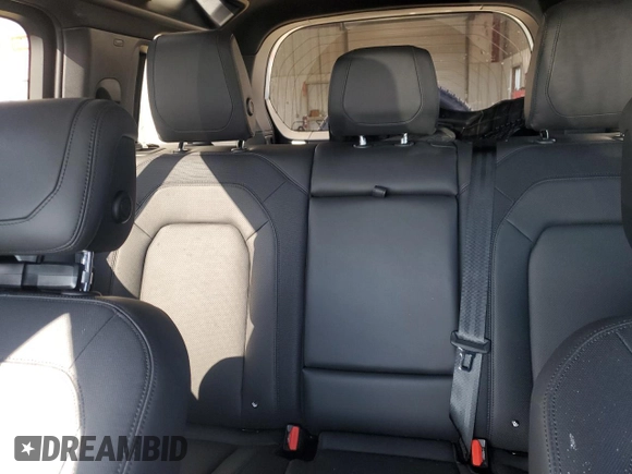 2024 Land Rover Defender X-Dynamic SE with VIN SALE27EUXR2289502, listed as a Copart auction lot 51872275 with 7,556 mi miles and Salvage title. Bid and sale history available at DreamBid. Image 10.