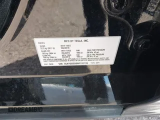 2024 Tesla Model Y z VIN 7SAYGDED6RF191135, wystawiony jako IAAI lot #41790922 z przebiegiem 17 154 mil mil oraz . Historia ofert i sprzedaży dostępna na DreamBid. Obrazek 9.