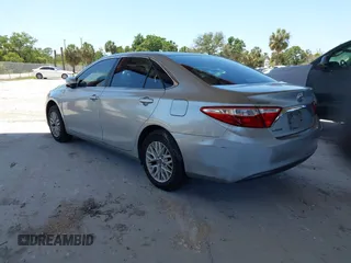 2017 Toyota Camry XLE with VIN 4T1BF1FK7HU631334, listed as a IAAI auction lot 42040087 with 116,728 mi miles. Bid and sale history available at carsss.com. Image 3.