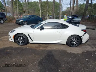 2023 Toyota 86 with VIN JF1ZNBC18P8761188, listed as a IAAI auction lot 41839045 with 22,197 mi miles and . Bid and sale history available at carsss.com. Image 14.