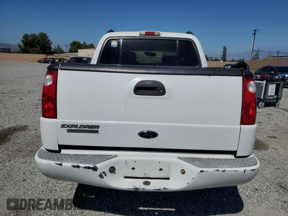 2005 Ford Explorer Sport Trac XLS z VIN 1FMZU67K05UA88775, wystawiony jako Copart lot #57905085 z przebiegiem 303 258 mil mil oraz Szkoda całkowita • Salvage title. Historia ofert i sprzedaży dostępna na DreamBid. Obrazek 6.