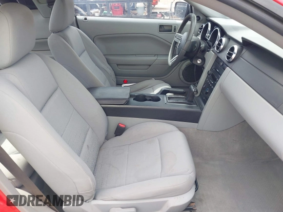 2007 Ford Mustang Deluxe with VIN 1ZVFT80N775357102, listed as a IAAI auction lot 41808731 with 143,661 mi miles. Bid and sale history available at carsss.com. Image 5.