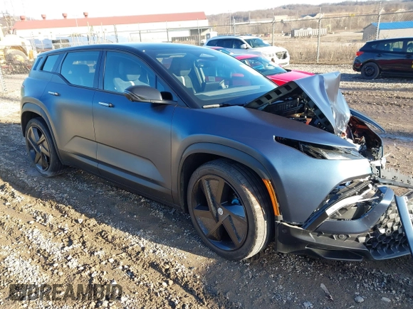 2023 Fisker Ocean One z VIN VCF1ZBU29PG005796, wystawiony jako IAAI lot #41136320 z przebiegiem 14 032 mil mil oraz . Historia ofert i sprzedaży dostępna na DreamBid. Obrazek 1.