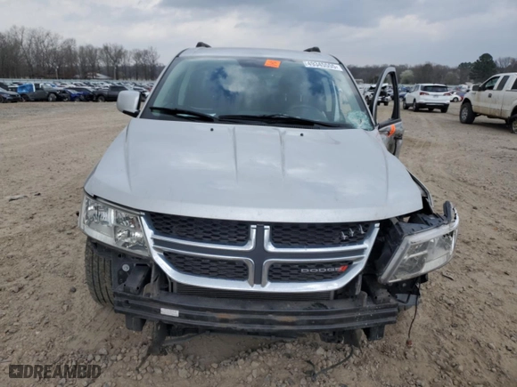 2013 Dodge Journey SXT with VIN 3C4PDCBB3DT675840, listed as a Copart auction lot 49345555 with 151,764 mi miles and Clean Title. Bid and sale history available at carsss.com. Image 5.