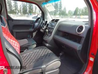 2005 Honda Element EX with VIN 5J6YH286X5L030624, listed as a IAAI auction lot 42135065 with 170,818 mi miles and . Bid and sale history available at DreamBid. Image 5.