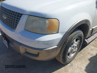 2003 Ford Expedition Eddie Bauer with VIN 1FMPU18L33LB36743, listed as a IAAI auction lot 41970775 with 333,661 mi miles. Bid and sale history available at carsss.com. Image 6.