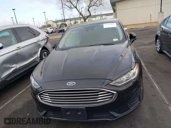 2020 Ford Fusion SE with VIN 3FA6P0HD6LR113376, listed as a IAAI auction lot 41797801 with 51,928 mi miles. Bid and sale history available at carsss.com. Image 13.