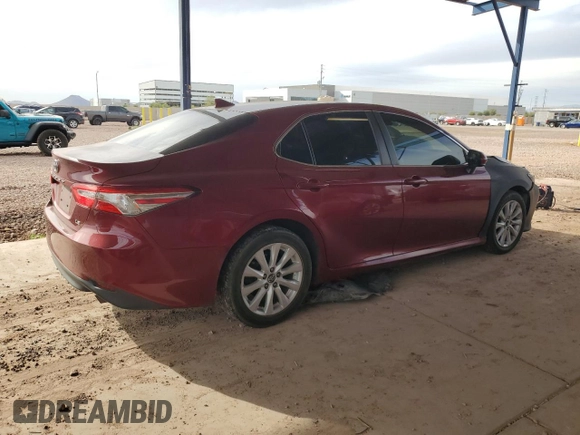 2020 Toyota Camry LE with VIN 4T1C11AK9LU916474, listed as a Copart auction lot 48053055 with 137,210 mi miles and Clean Title. Bid and sale history available at carsss.com. Image 3.