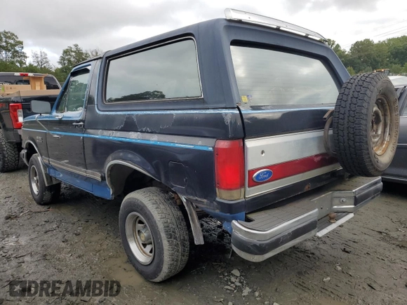 1989 Ford Bronco Custom z VIN 1FMEU15H6KLA27263, wystawiony jako Copart lot #73462704 z przebiegiem 88 209 mil mil oraz Szkoda całkowita • Salvage title. Historia ofert i sprzedaży dostępna na DreamBid. Obrazek 2.