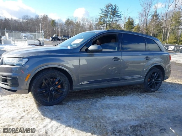 2017 Audi Q7 Prestige with VIN WA1VABF76HD046837, listed as a IAAI auction lot 41467499 with 116,011 mi miles. Bid and sale history available at carsss.com. Image 15.