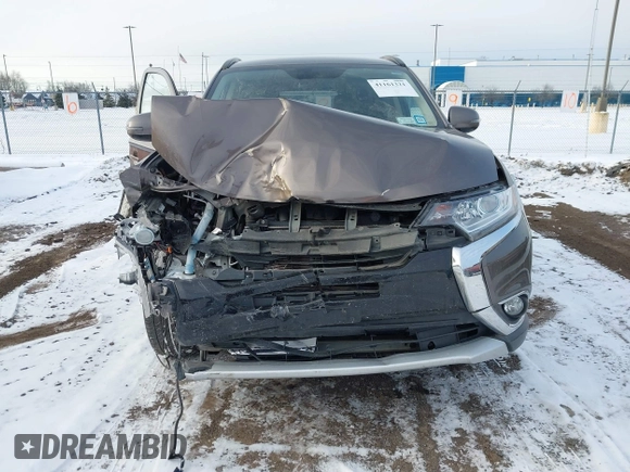 2016 Mitsubishi Outlander SE with VIN JA4AZ3A33GZ051271, listed as a IAAI auction lot 41161321 with 61,306 mi miles and . Bid and sale history available at DreamBid. Image 6.