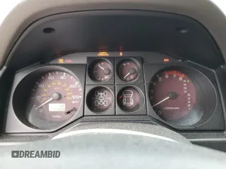 2002 Mitsubishi Montero Limited z VIN JA4MW51R52J027289, wystawiony jako Copart lot #71921024 z przebiegiem 199 334 mil mil oraz Tytuł czysty. Historia ofert i sprzedaży dostępna na DreamBid. Obrazek 9.