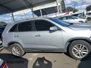 2014 Kia Sorento LX with VIN 5XYKT3A65EG434405, listed as a IAAI auction lot 41755440 with 154,019 mi miles. Bid and sale history available at carsss.com. Image 13.