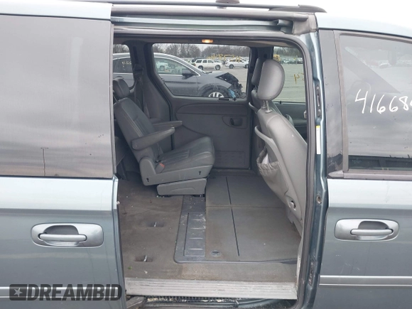 2005 Dodge Caravan SXT with VIN 2D4GP44LX5R115310, listed as a IAAI auction lot 41668454 with 115,784 mi miles and . Bid and sale history available at DreamBid. Image 8.