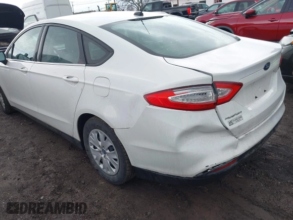 2013 Ford Fusion S with VIN 3FA6P0G72DR256077, listed as a IAAI auction lot 41781341 with 133,288 mi miles and . Bid and sale history available at carsss.com. Image 3.