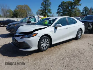 2021 Toyota Camry Hybrid LE with VIN 4T1C31AK2MU027513, listed as a IAAI auction lot 41856681 with 85,779 mi miles. Bid and sale history available at carsss.com. Image 17.