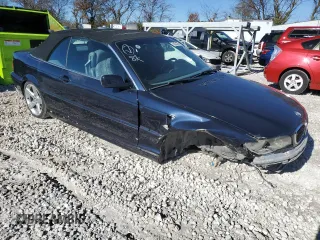 2006 BMW 3 Series 325Ci with VIN WBABW33426PX86047, listed as a Copart auction lot 85158814 with 86,241 mi miles and Salvage Title. Bid and sale history available at carsss.com. Image 4.