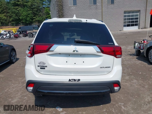 2018 Mitsubishi Outlander ES with VIN JA4AZ3A38JZ034988, listed as a IAAI auction lot 42474272 with 95,066 mi miles and . Bid and sale history available at DreamBid. Image 17.