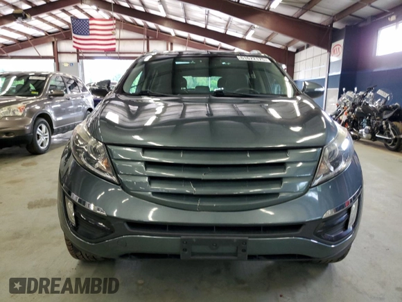2014 Kia Sportage EX z VIN KNDPCCAC0E7571342, wystawiony jako Copart lot #61672175 z przebiegiem 112 697 mil mil oraz Czysty tytuł • Clean title. Historia ofert i sprzedaży dostępna na DreamBid. Obrazek 5.