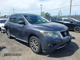 2013 Nissan Pathfinder SL with VIN 5N1AR2MNXDC647145, listed as a IAAI auction lot 41998137 with 138,071 mi miles and . Bid and sale history available at DreamBid. Image 1.
