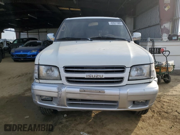 2000 Isuzu Trooper S with VIN JACDS58X9Y7J05616, listed as a Copart auction lot 42621905 with 188,747 mi miles and Clean title. Bid and sale history available at DreamBid. Image 5.