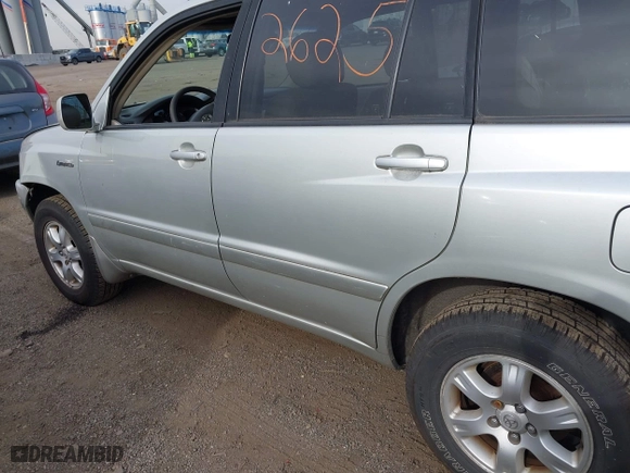 2003 Toyota Highlander with VIN JTEHF21A430146857, listed as a IAAI auction lot 40762625 with 134,431 mi miles. Bid and sale history available at carsss.com. Image 15.