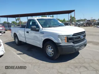 2018 Ford F-150 XL z VIN 1FTMF1CB1JKC01852, wystawiony jako IAAI lot #42449112 z przebiegiem 99 105 mil mil oraz . Historia ofert i sprzedaży dostępna na DreamBid. Obrazek 1.