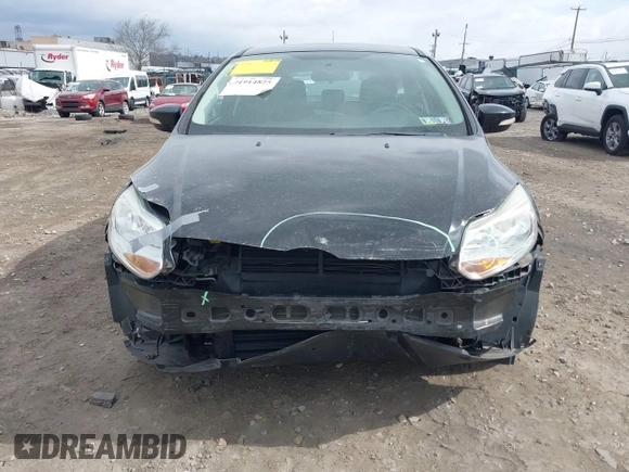 2014 Ford Focus SE with VIN 1FADP3K20EL308990, listed as a IAAI auction lot 41914825 with 33,498 mi miles. Bid and sale history available at carsss.com. Image 6.