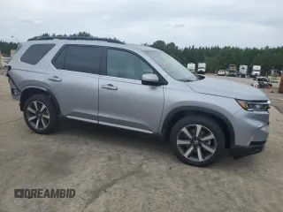 2024 Honda Pilot Touring with VIN 5FNYG1H76RB031855, listed as a Copart auction lot 70773994 with 3,618 mi miles and Salvage Title. Bid and sale history available at carsss.com. Image 4.