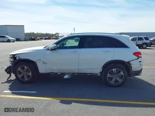 2019 Mercedes-Benz GLC with VIN WDC0G4JB3KV150851, listed as a IAAI auction lot 41835987 with 1 mi miles. Bid and sale history available at carsss.com. Image 15.