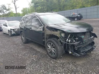 2015 Nissan Rogue SV z VIN 5N1AT2MV1FC829479, wystawiony jako IAAI lot #42234023 z przebiegiem 116 036 mil mil oraz . Historia ofert i sprzedaży dostępna na DreamBid. Obrazek 1.