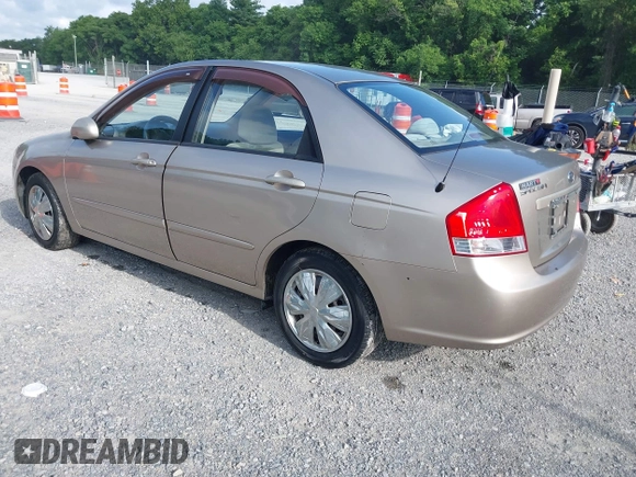 2008 Kia Spectra EX z VIN KNAFE122785581489, wystawiony jako IAAI lot #42550982 z przebiegiem 121 489 mil mil oraz . Historia ofert i sprzedaży dostępna na DreamBid. Obrazek 3.
