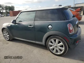 2008 MINI Hardtop S with VIN WMWMF73548TT93539, listed as a Copart auction lot 58028045 with 89,401 mi miles and Clean title. Bid and sale history available at DreamBid. Image 2.